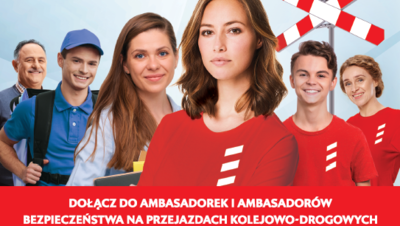 6 osób, w tym 3 w kampanijnych koszulkach, napis: Dołącz od ambasadorek i ambasadorów bezpieczeństwa na przejazdach kolejowo-drogowych.