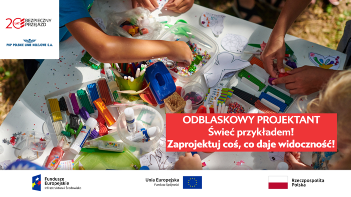 Zdjęcie stołu z przyborami plastycznymi, dłonie dzieci, logo BP oraz napis Odblaskowy projektant.