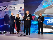 Prezes Skubiszyński podczas odbierania nagrody