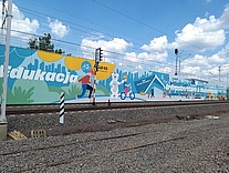Widok na mural część dotycząca edukacji.