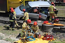 Pokaz akcji ratunkowej - strażacy i ratownicy